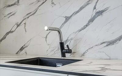 Quartz vs granite
