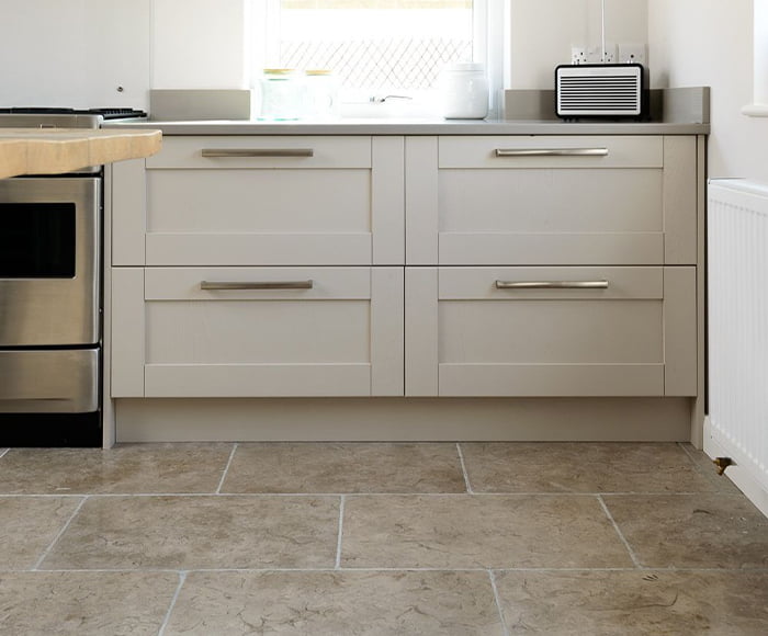 Relic Grey l Catrina l Limestone Tiles